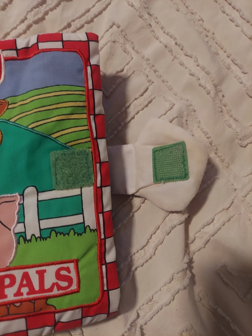 Vintage 1998 Fisher-Price Soft Play Barnyard Pals Cloth Activity Book